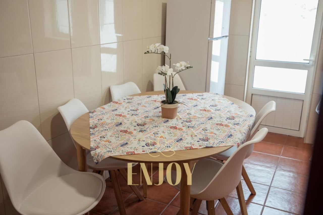 Enjoy Flat By Tonsdeverde Braga Eksteriør bilde