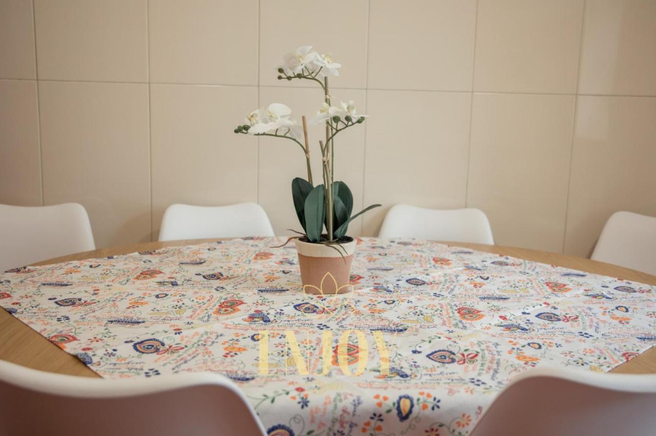 Enjoy Flat By Tonsdeverde Braga Eksteriør bilde